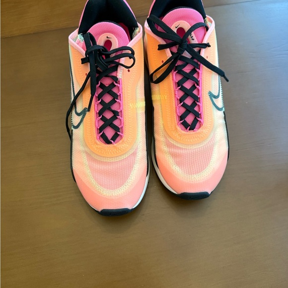 Nike Women's Pink and Black Sneakers - Picture 2 of 5